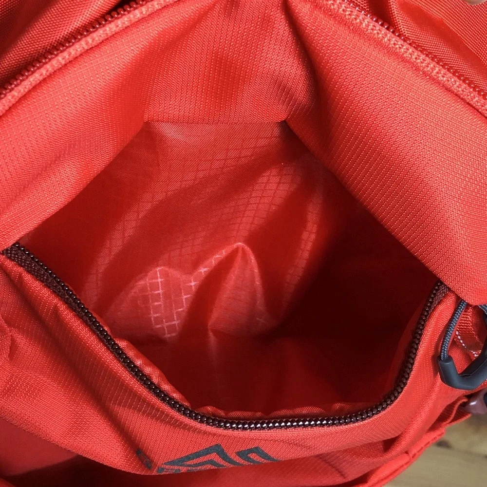 Gregory Kiro 24 Backpack Large Red Travel H2O Hiking Outdoors Pockets